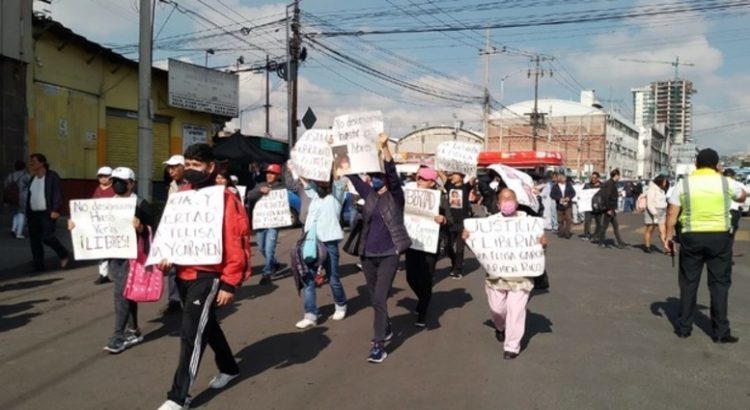 Piden libertad para 2 mujeres acusadas de extorsión en Naucalpan