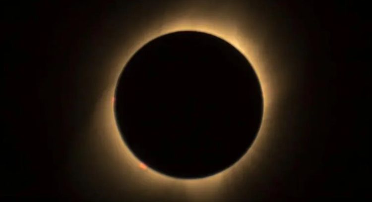 Extienden vacaciones por eclipse solar en México