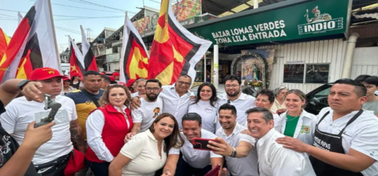Candidato Isaac Montoya recorre Bazar de Lomas Verdes en Naucalpan