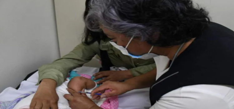Aplican más de 153,000 vacunas contra el sarampión en Edomex