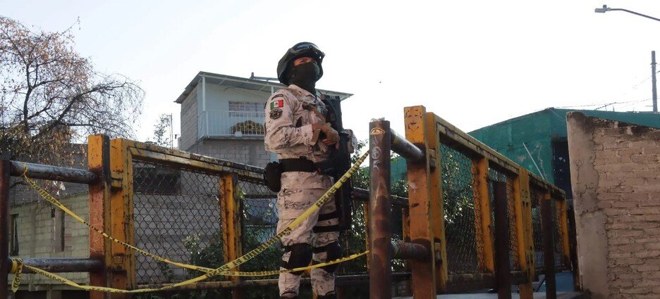 Encuentran el cuerpo de una mujer embolsada en San Rafael Chamapa, Naucalpan