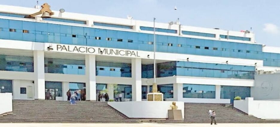 Advierte alcalde a comandantes de Naucalpan "Serán dados de baja si no dan resultados"