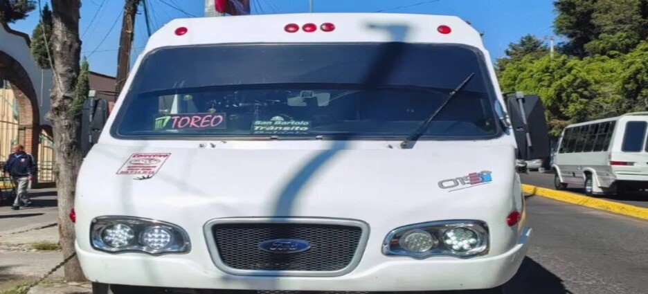 Atropellan a adultas mayores al salir de clínica del IMSS en Naucalpan