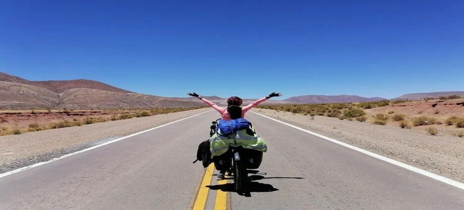 Pareja viaja en bicicleta desde Naucalpan a Argentina
