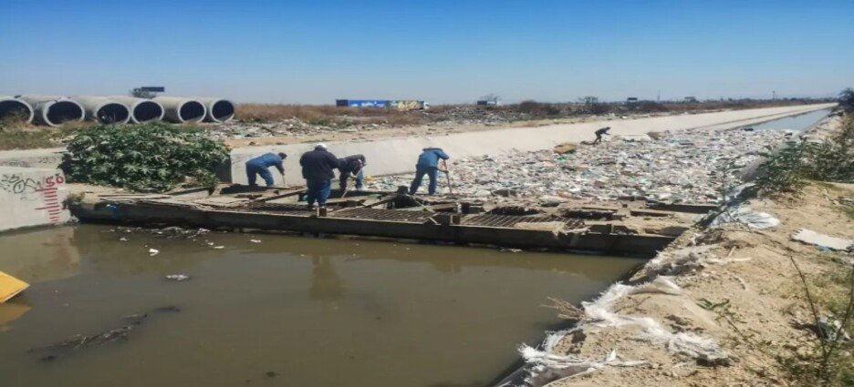 Desazolvan 130 km de la red drenaje de Naucalpan a Atlacomulco para prevenir inundaciones