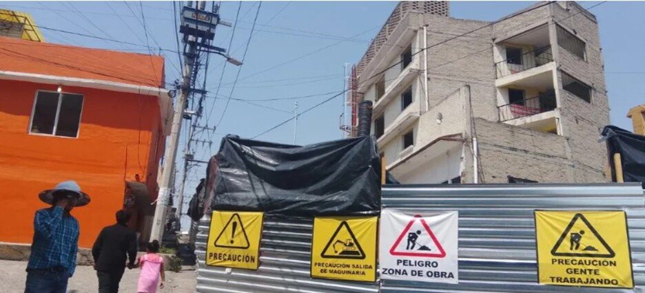 Refuerzan edificio a punto de colapsar en Naucalpan; siguen preparando su demolición