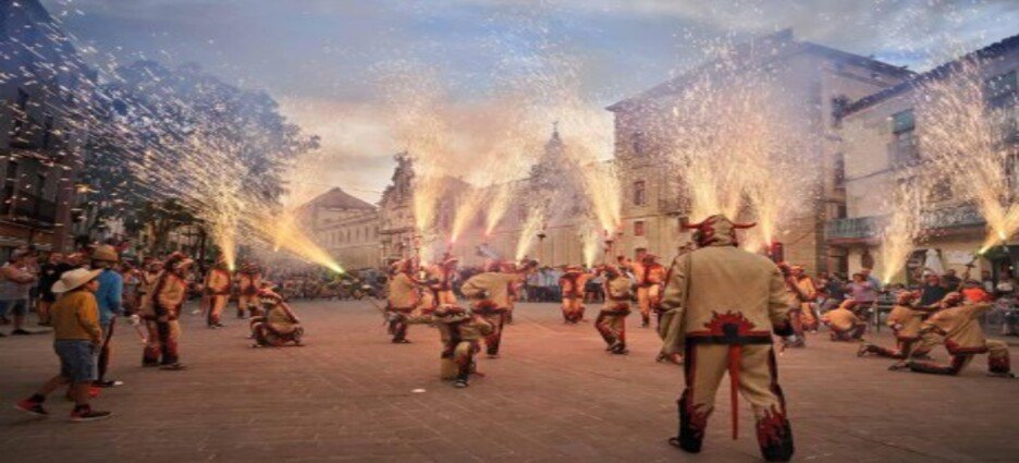 Gobierno de Naucalpan invita a la exposición “Catalunya, tierra de tradición y cultura popular”