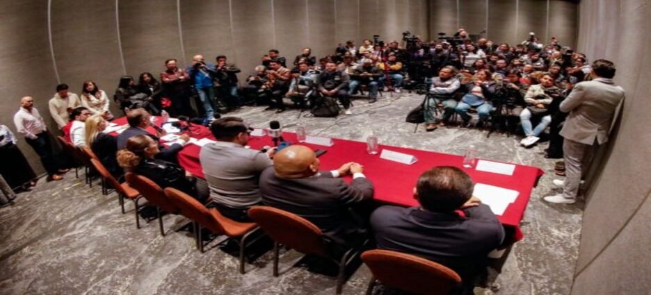 Suma esfuerzos Naucalpan con la junta de caminos mexiquense para rehabilitación del periférico