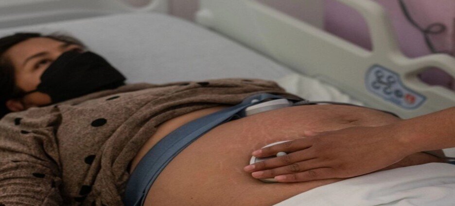 Juez ordena reinstalación de mujer despedida por estar embarazada en Naucalpan