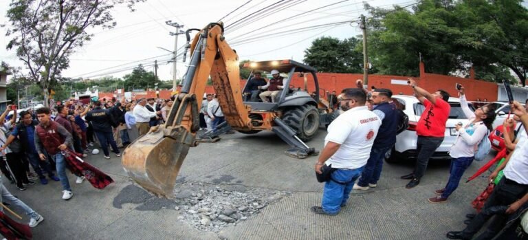 Gobernador encabeza labores de rehabilitación integral en Naucalpan