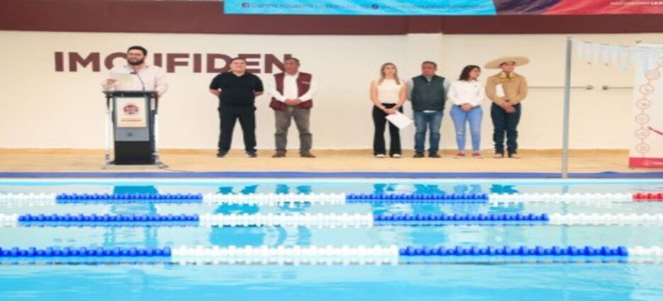 Reinauguran Centro Acuático de la Mancha III en Naucalpan