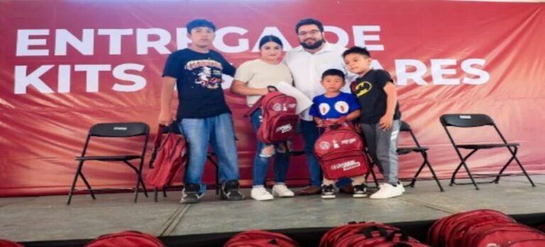 Sigue la entrega de kits escolares en apoyo a familias de Naucalpan