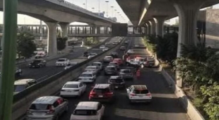 Avanza rehabilitación del carril lateral de Periférico Norte en Naucalpan Avanza rehabilitación del carril lateral de Periférico Norte en Naucalpan