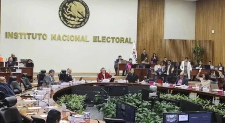 Se ajusta el INE el cinturón Se ajusta el INE el cinturón