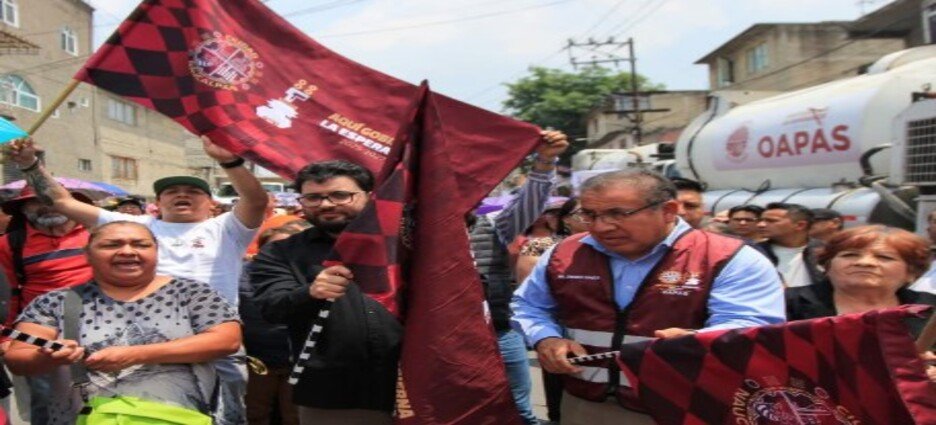 Inicia programa de desazolve para prevenir inundaciones en Naucalpan