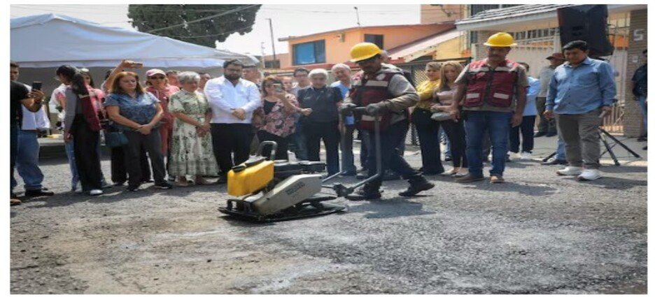 Inicia operaciones bacheadora móvil en Naucalpan